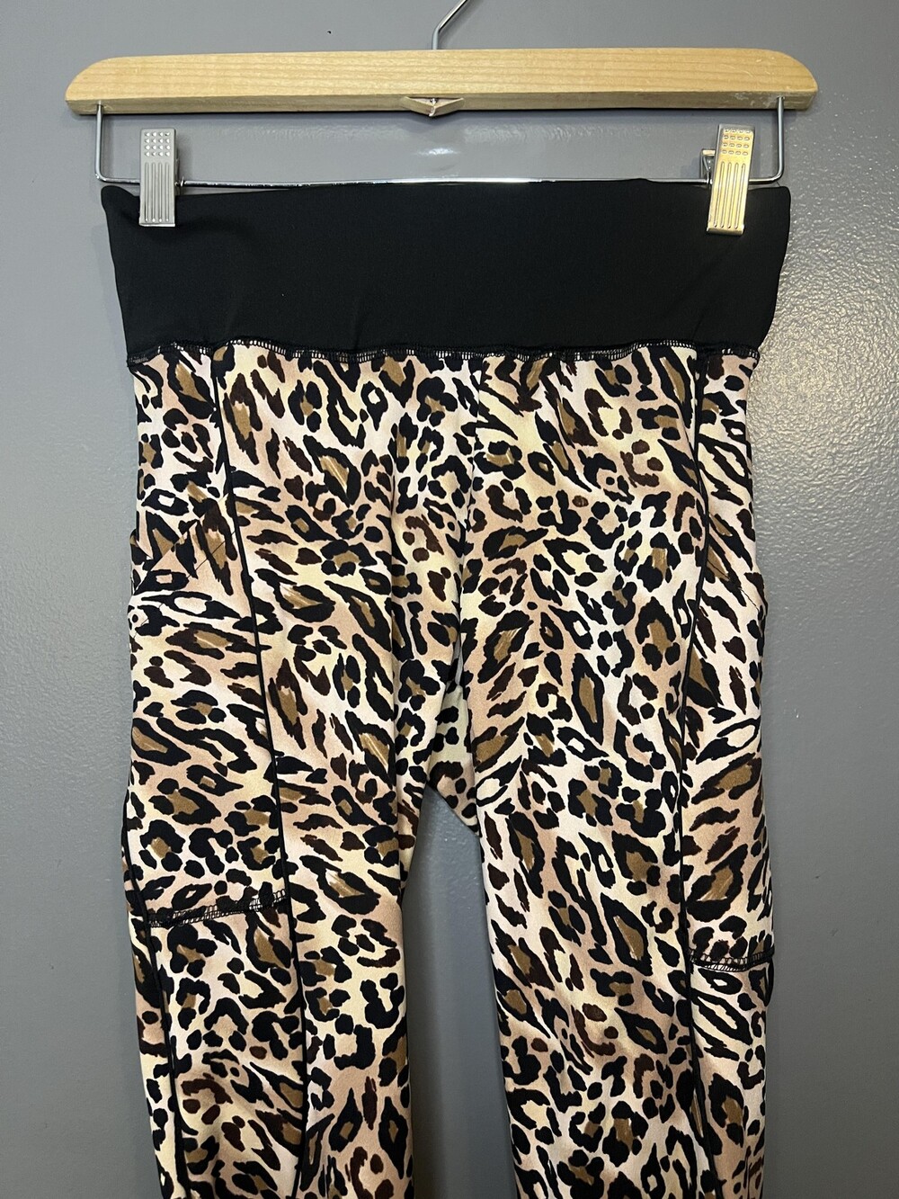Body Instinct Leggings Womens Small Leopard Print High Rise Yoga Pocket Pants
